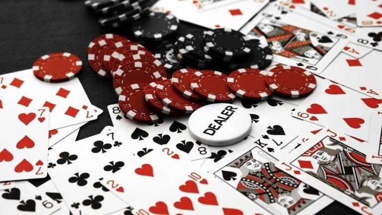 Myanmar National League ဘောလုံးပွဲကို VIP Sportsbook တွင် မြင့်မားသော limit ဖြင့် လောင်းကစားသောမြင်ကွင်း